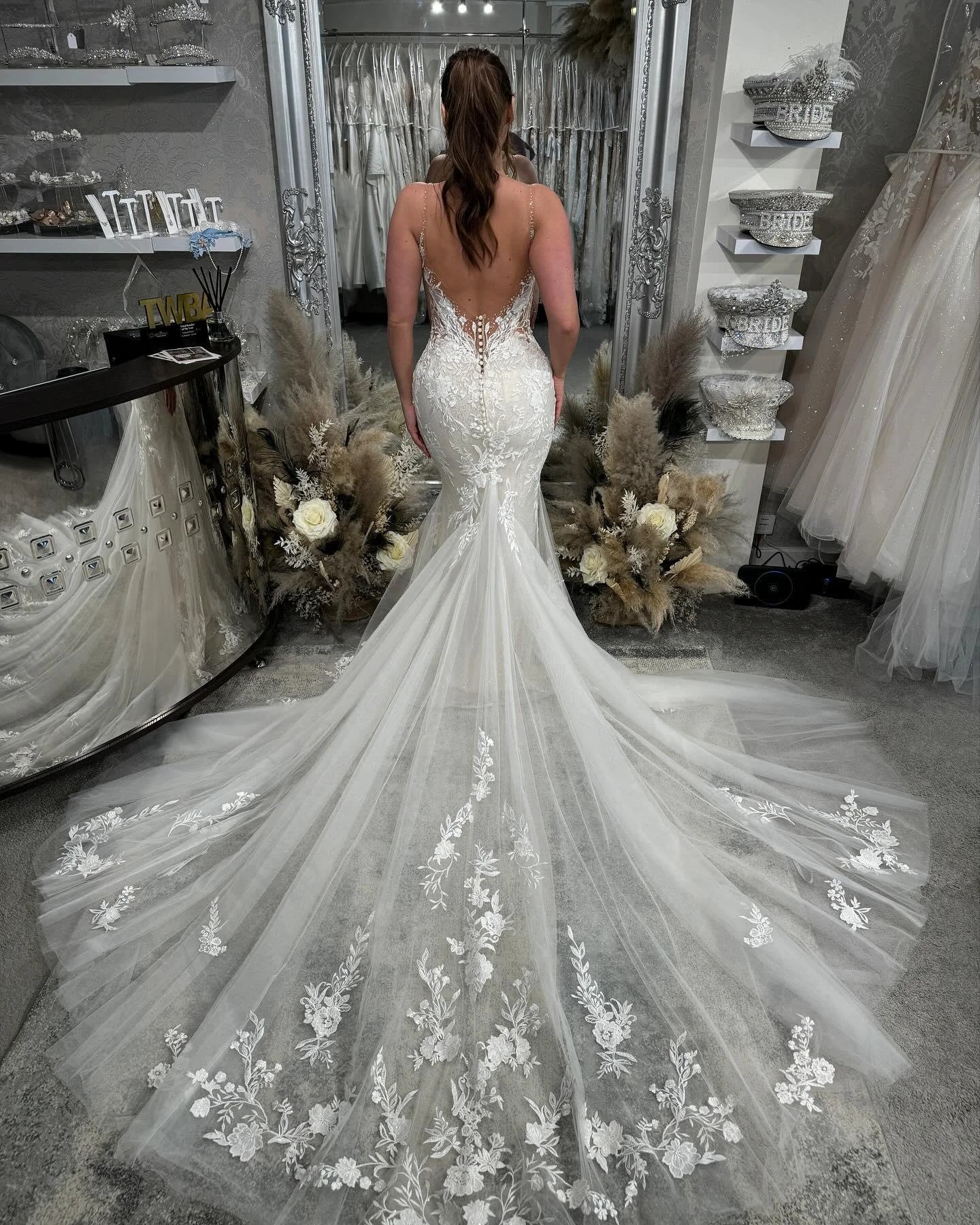 Beautiful Long Mermaid Spaghetti Straps V-neck White Wedding Dresses With Lace (ZD15628)