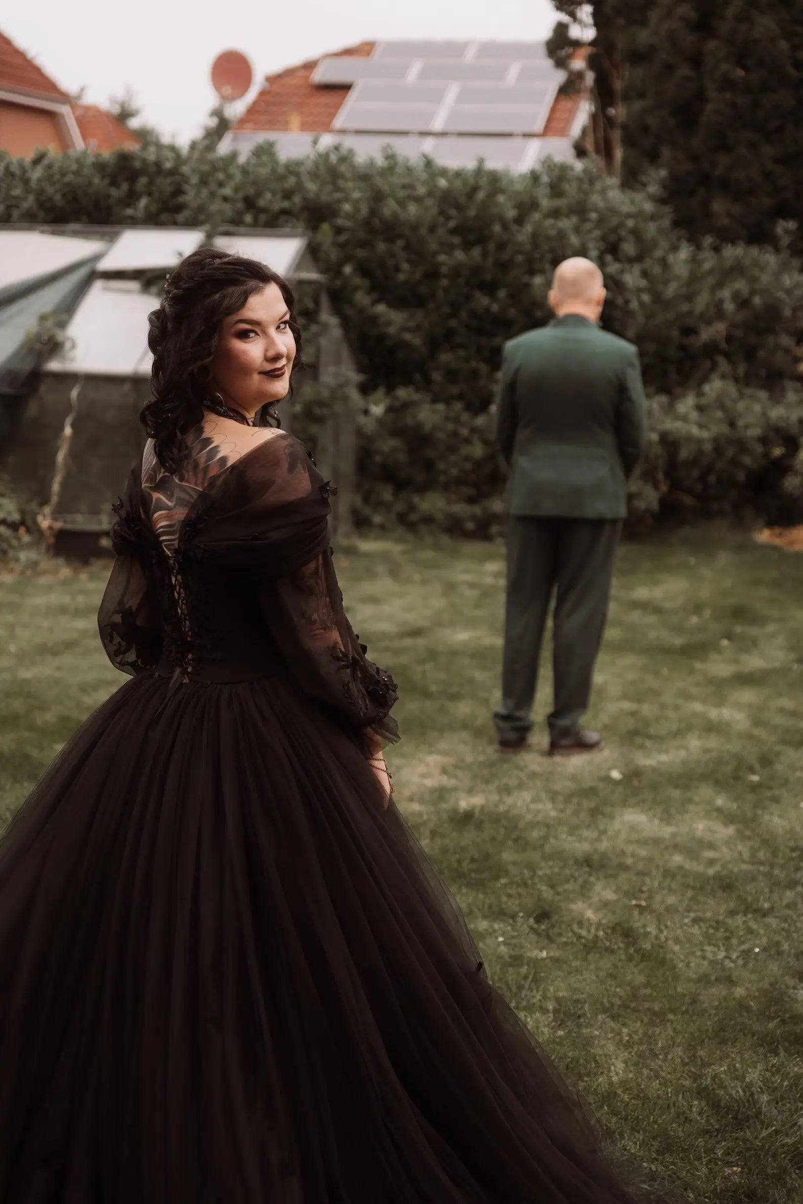 Black Luxury Gothic Wedding Dress 3D Floral Corset Tulle Ball Gown With Train ZP201