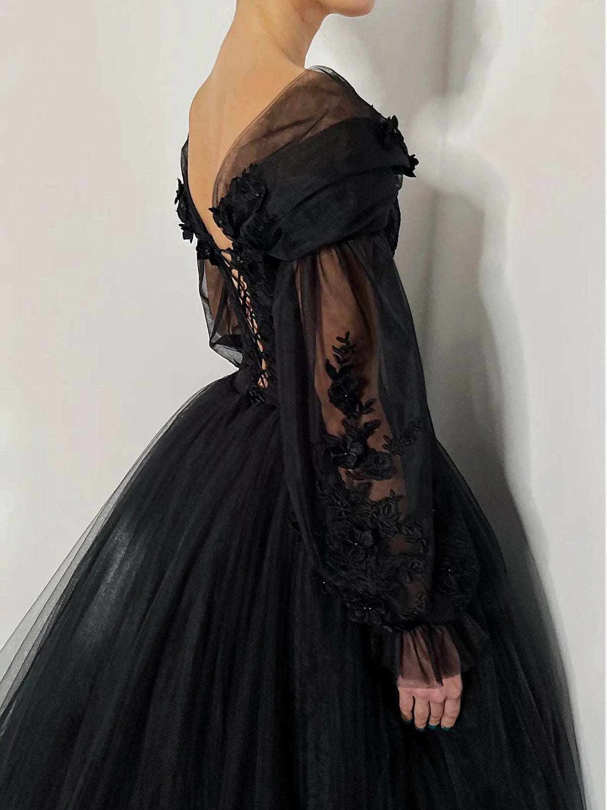 Black Luxury Gothic Wedding Dress 3D Floral Corset Tulle Ball Gown With Train ZP201