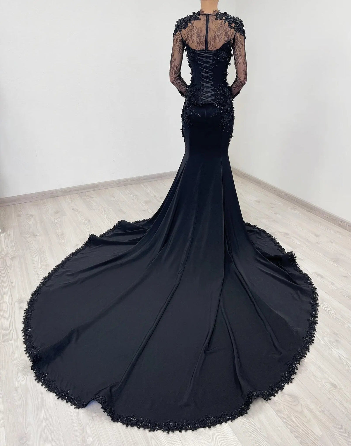 Black Luxury Gothic Wedding Dress Mermaid 3D Floral With Lace Edge Train ZP194