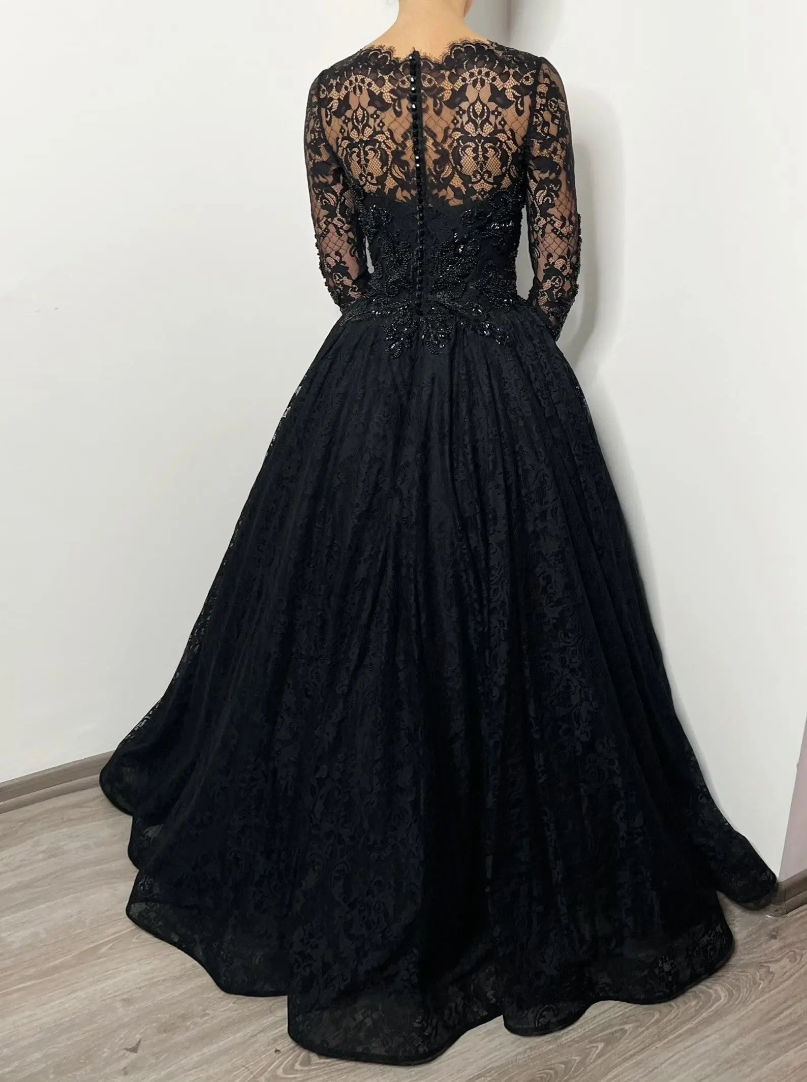 Black Luxury Gothic Wedding Dress Heavy Beaded Lace Ball Gown ZP197