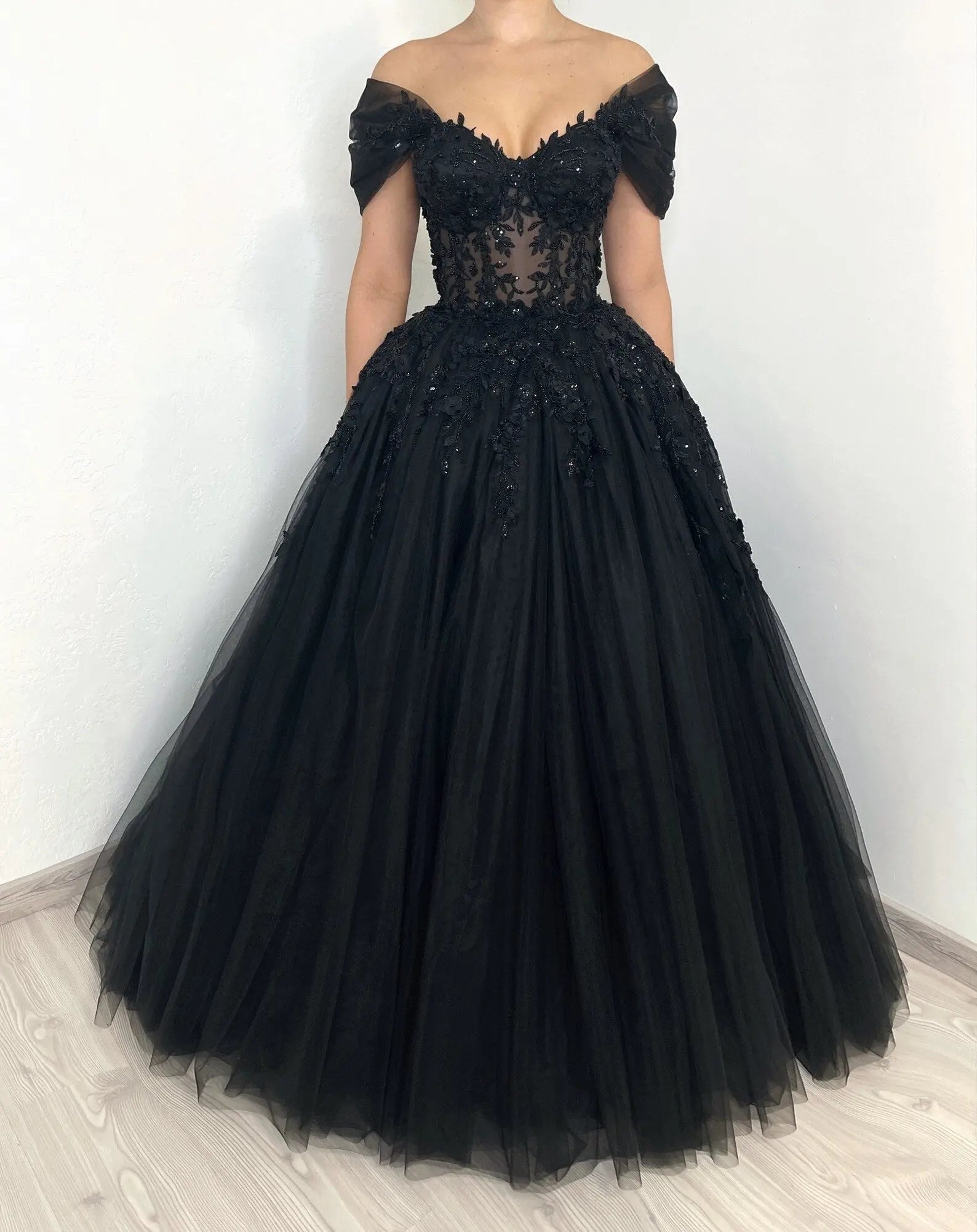 Black Luxury Gothic Wedding Dress Sheer Corset 3D Floral Tulle ZP027