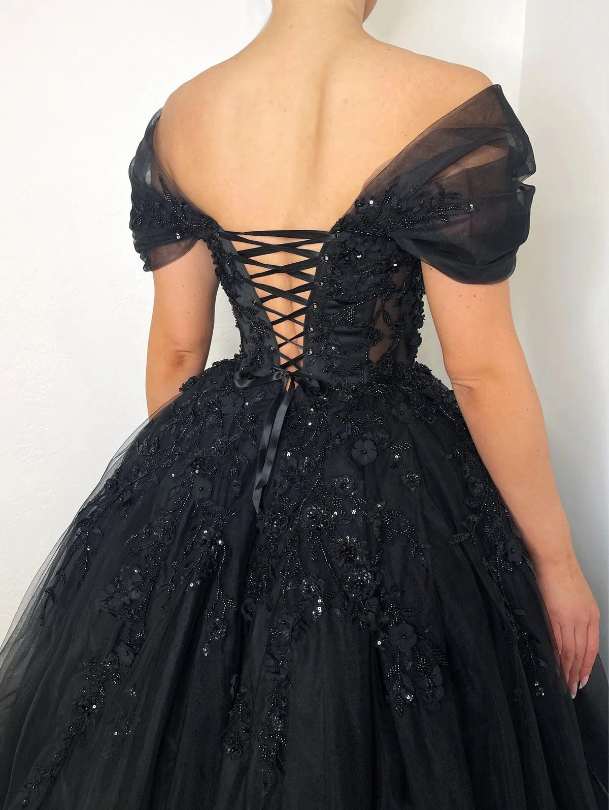Black Luxury Gothic Wedding Dress Sheer Corset 3D Floral Tulle ZP027