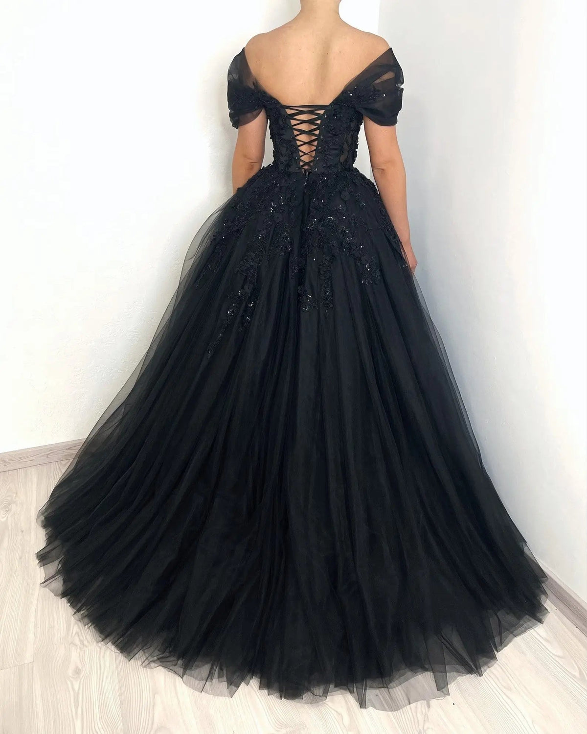 Black Luxury Gothic Wedding Dress Sheer Corset 3D Floral Tulle ZP027
