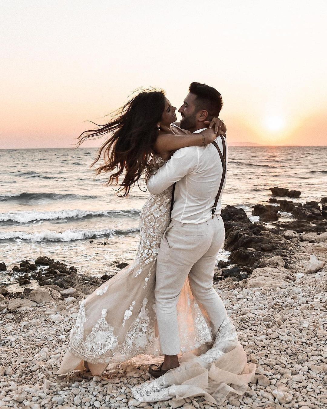 Boho Sleeveless Floral Mermaid Beach Wedding Dress Backless Bridal Gown