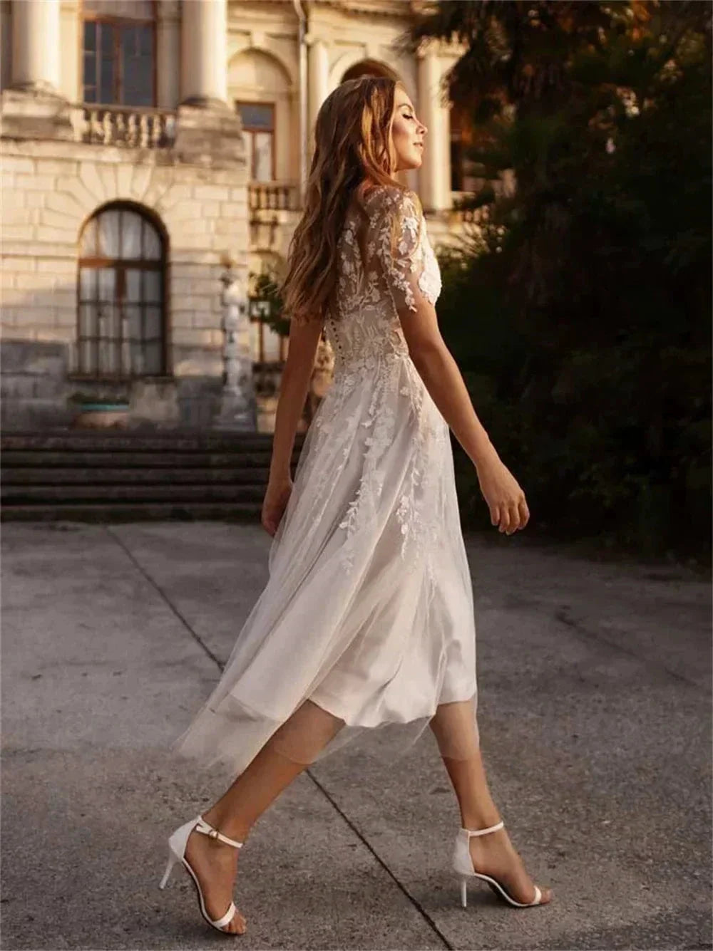 Sweetheart Neck A-Line Wedding Dresses For Women Appliques Lace Buttons Short Sleeves Tulle Bridal Gowns Robe De Mariée (ZD13468)