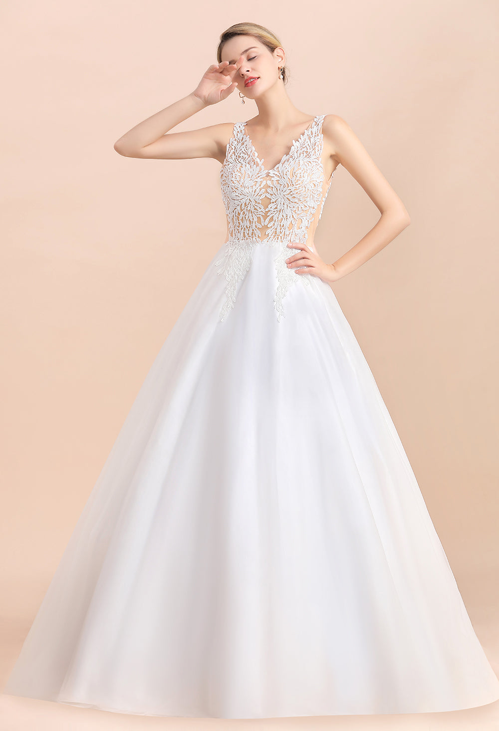 Boho V-Neck Lace Wedding Dress | Tulle Appliques Sleeveless Bridal Gowns