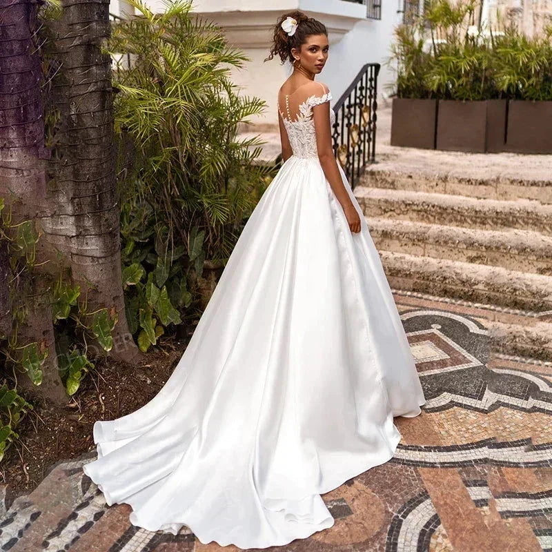 Boho Wedding Dress Cap Sleeves Illusion Neck Appliqued Satin Bridal Dress Beach Princess Plus Size Wedding Gowns Custom Mad (ZD14113)