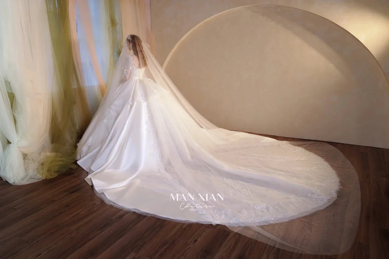 Gorgeous Long Ball Gown High Neck Sheer Long Sleeve Satin Wedding Dress with Crystal Embroidery & Train (ZD16940)