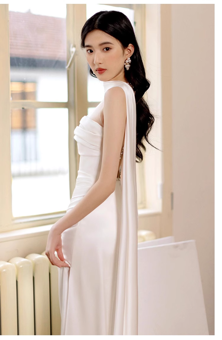Pretty Sheath Scoop Neckline Satin White Slit Long Prom Dresses With Ribbon - View 4 | VelvetHem