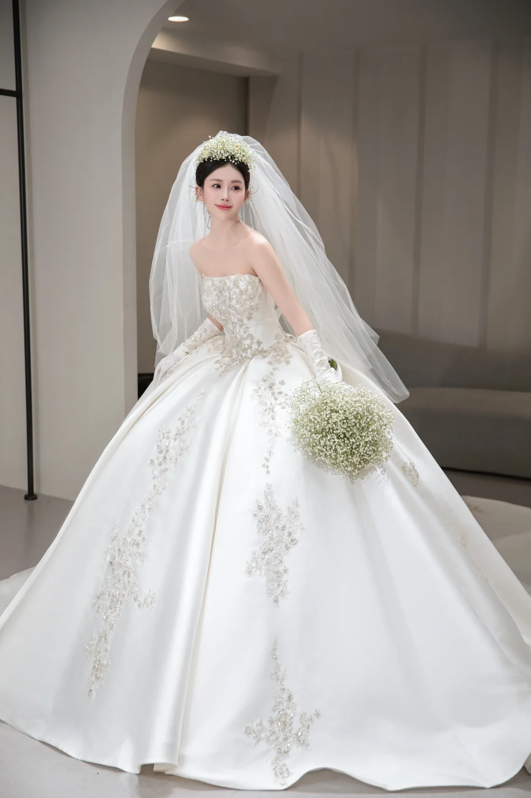 Dreamy Ball Gown Strapless Satin Applique With Veil Gloves Long Wedding Dresses
