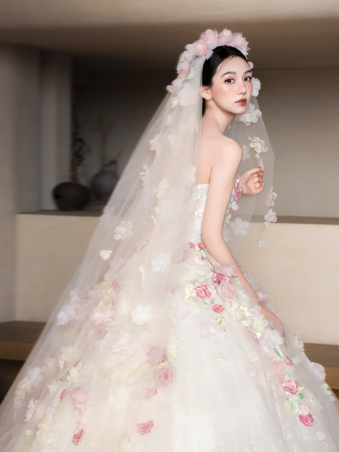 Dreamy Ball Gown Strapless Tulle Applique With Veil Long Wedding Dresses - View 2 | VelvetHem