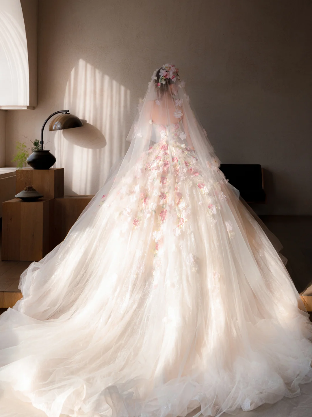 Dreamy Ball Gown Strapless Tulle Applique With Veil Long Wedding Dresses - View 3 | VelvetHem