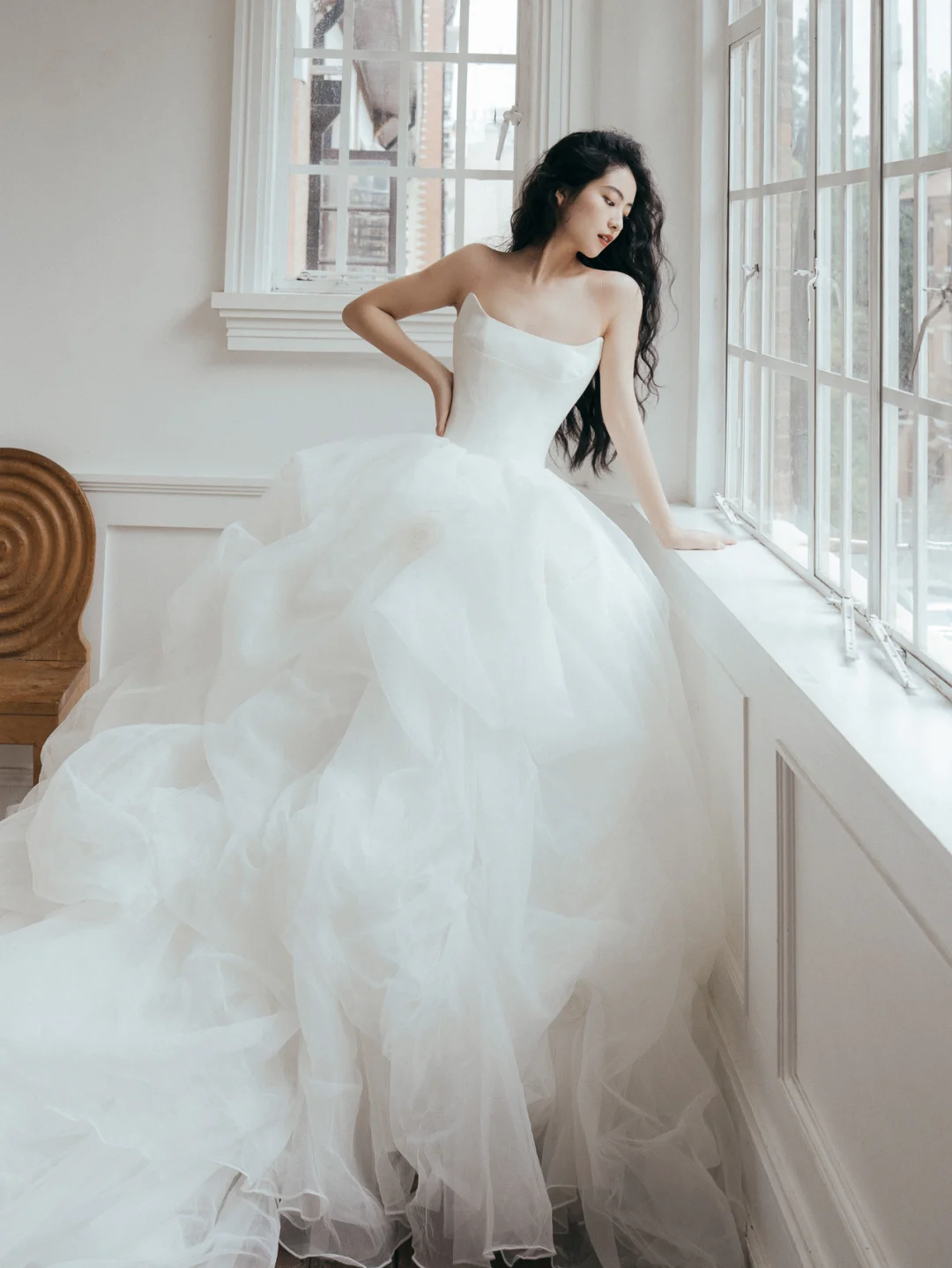 Dreamy Ball Gown Strapless Satin Tulle Long Wedding Dresses - VelvetHem