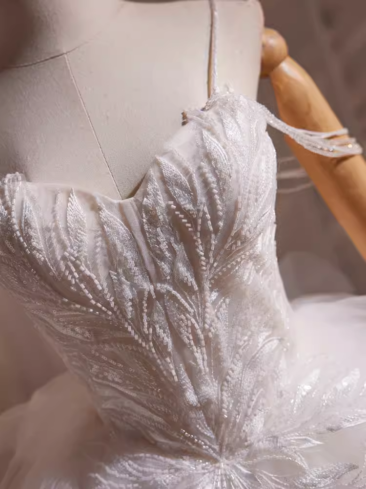 Elegant Ball Gown Spaghetti Straps Tulle Party Dress White Homecoming Dresses - View 5 | VelvetHem