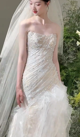 Dreamy Mermaid Strapless Tulle Beads With Veil Long Wedding Dresses - View 3 | VelvetHem