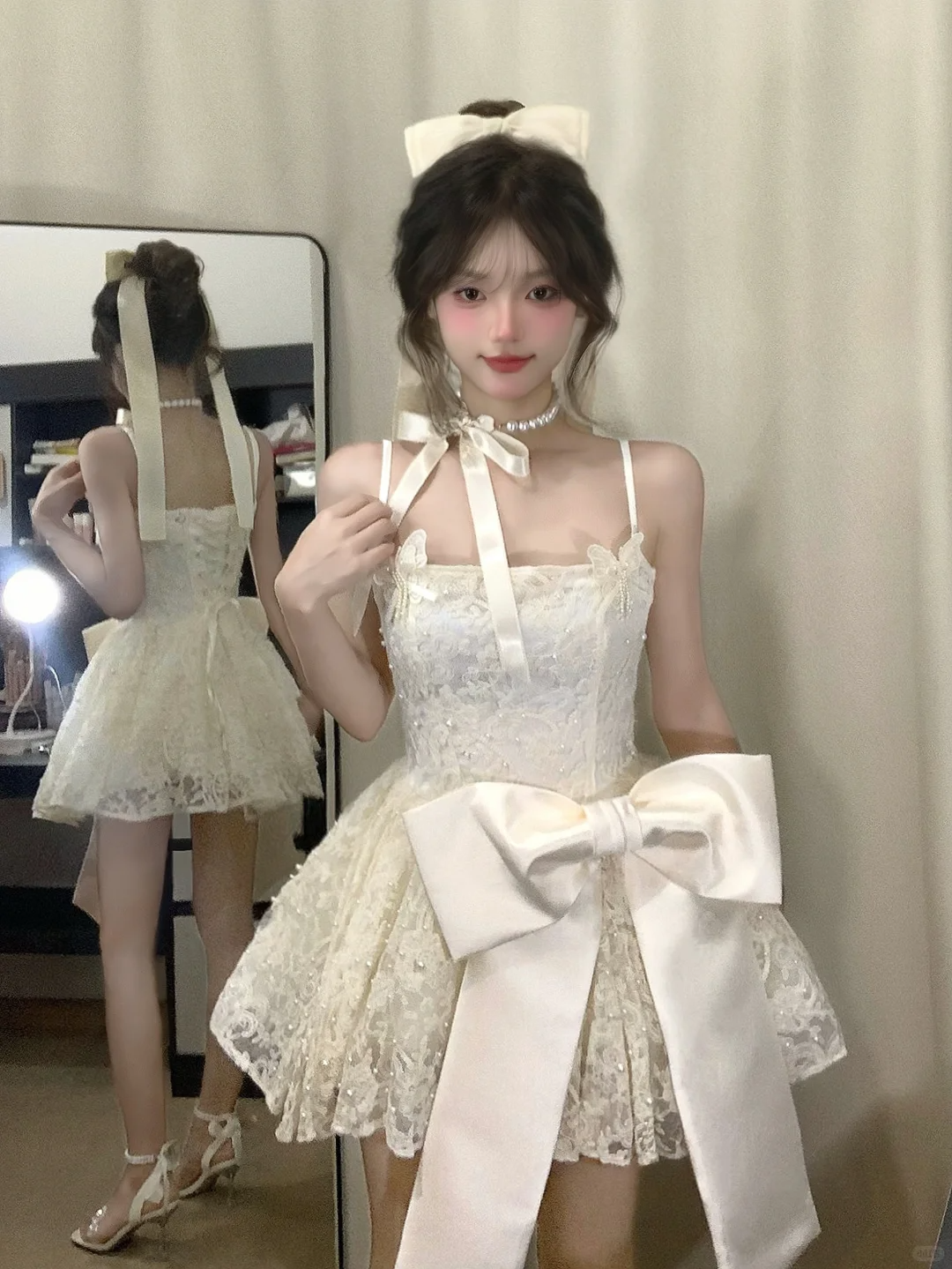 Pretty A Line Sapghetti Straps Lace With Bow Short Homecoming Dress 18th Birthday Outfits - VelvetHem