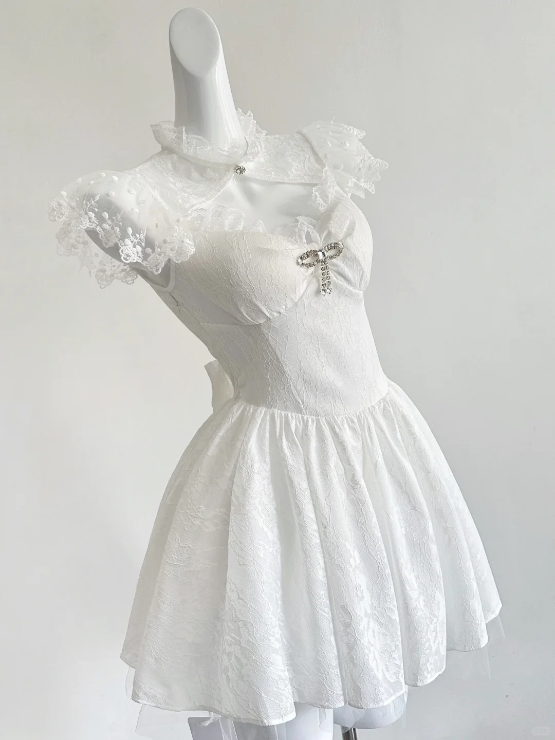 Princess White A Line Satin Lace Short Homecoming Dress 19th Birthday Outfits - View 4 | VelvetHem