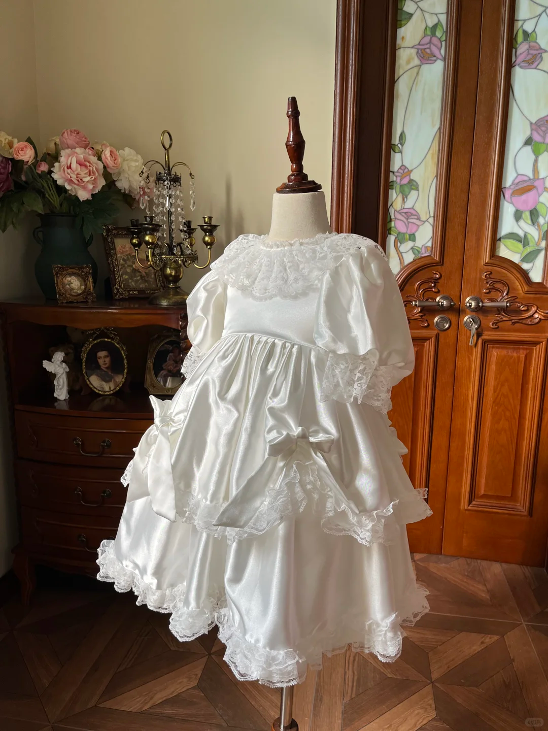 Vintage Princess A Line Tiered Satin Lace With Short Sleeves Flower Girl Dress - View 4 | VelvetHem