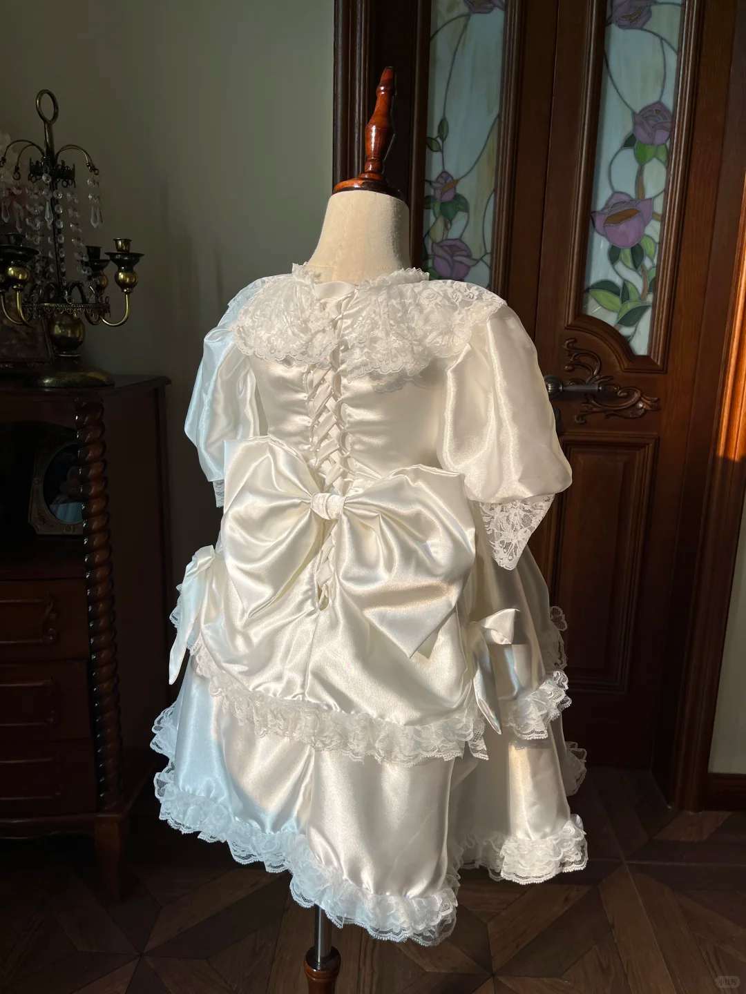 Vintage Princess A Line Tiered Satin Lace With Short Sleeves Flower Girl Dress - View 6 | VelvetHem