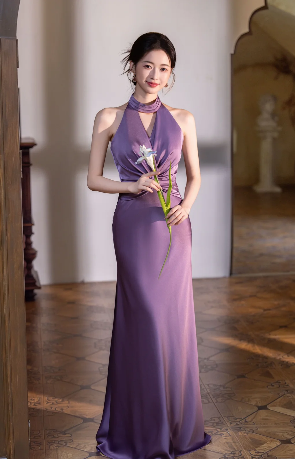 Elegant Mermaid Halter Pleated Satin Long Prom Dress, Evening Dress - View 4 | VelvetHem