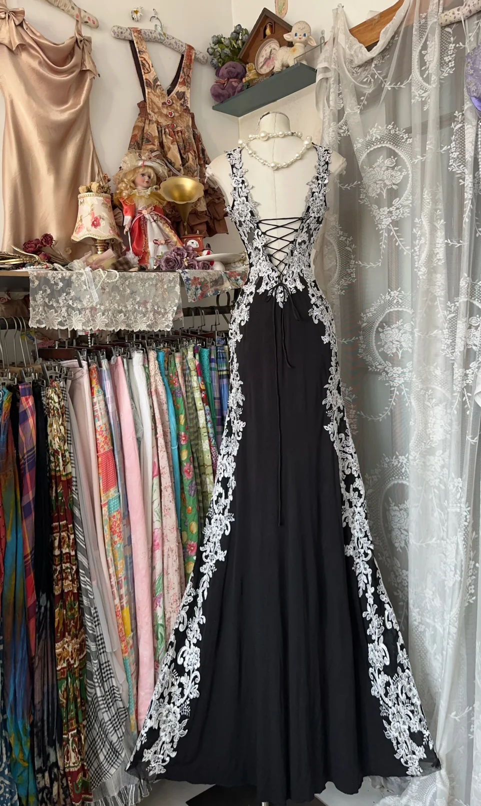 Pretty Mermaid Sweetheart Satin Lace Long Prom Dress, Evening Dress - View 3 | VelvetHem