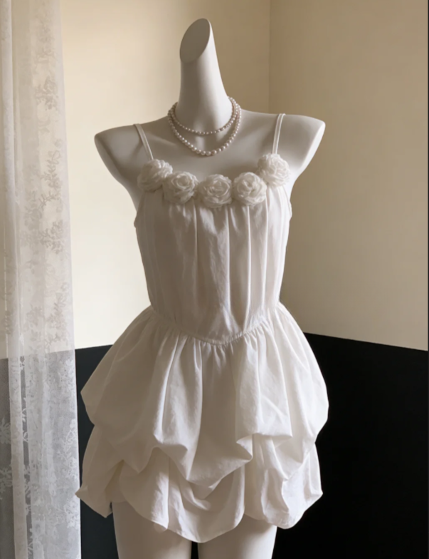 Chic A Line Spaghetti Straps Satin Short Homecoming Dress 16th Birthday Outfits - VelvetHem