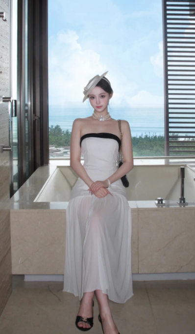 Elegant Mermaid Strapless Satin Chiffon Long Prom Dress, Evening Dress - VelvetHem