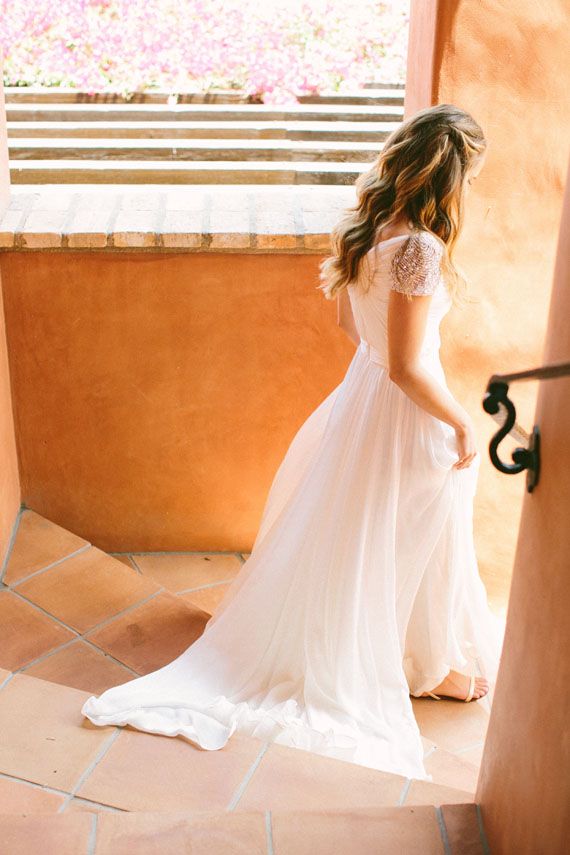 Cap Sleeves Chiffon Bohemia Beach Wedding Dresses for Summer Beach Bridal Gowns