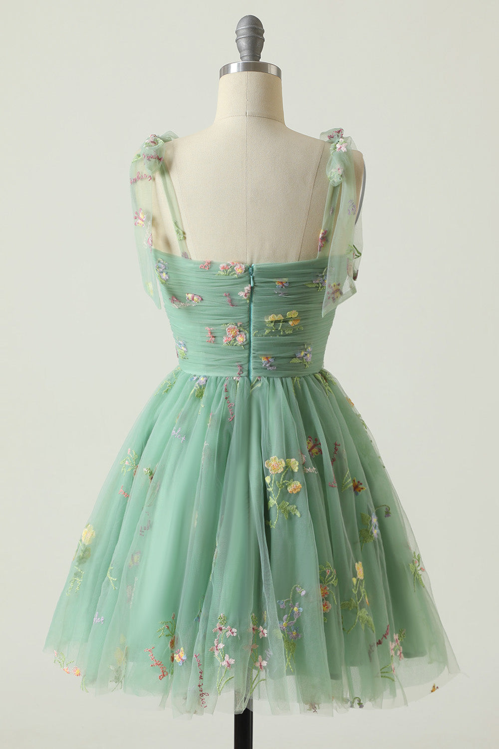 Champagne Homecoming Dresses A-Line Embroidery Short Cocktail Dresses