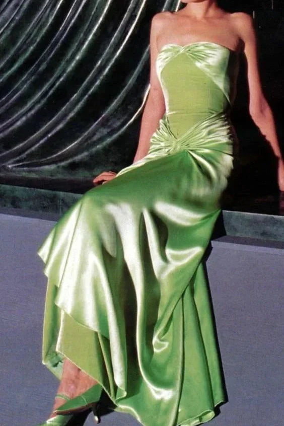 Charming Mermaid Sweetheart Green Long Prom Dress with Ruched - VelvetHem