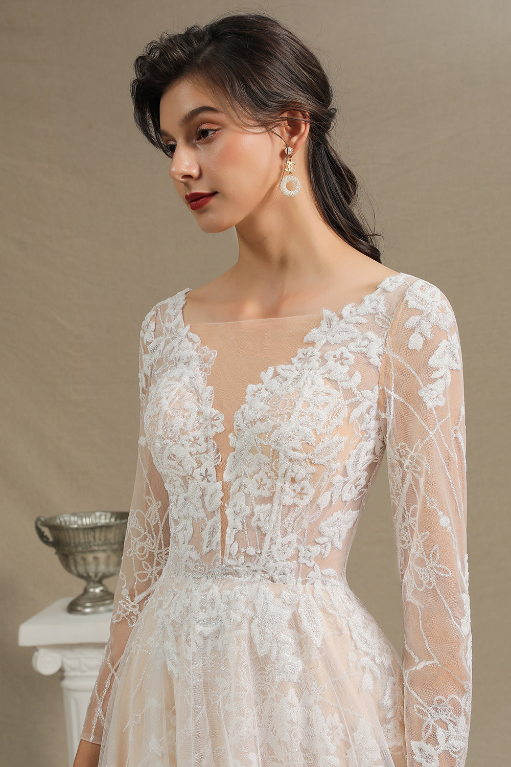 Chic A-line Tulle Lace Wedding Dress | Long Sleeves Ivory Bridal Gowns