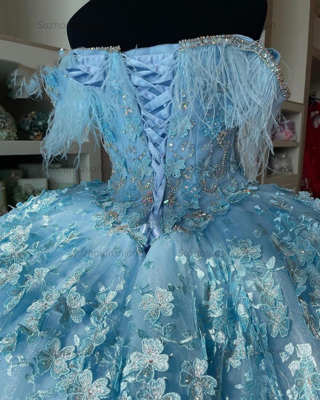 Chic & Modern Ball Gown Off Shoulder 3D Flower Appliques Feather Sky Blue Tulle Quinceanera Dress Princess Birthday Party Gown For Sweet 16