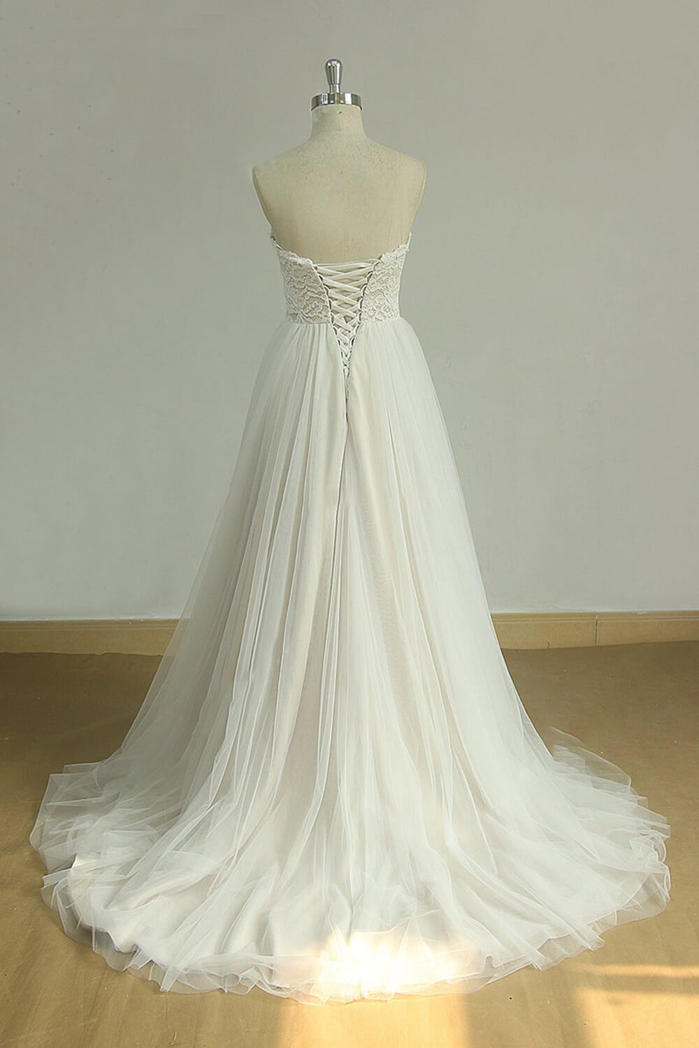 Chic Sweetheart Lace Wedding Dress | White Tulle Ruffles Bridal Gowns