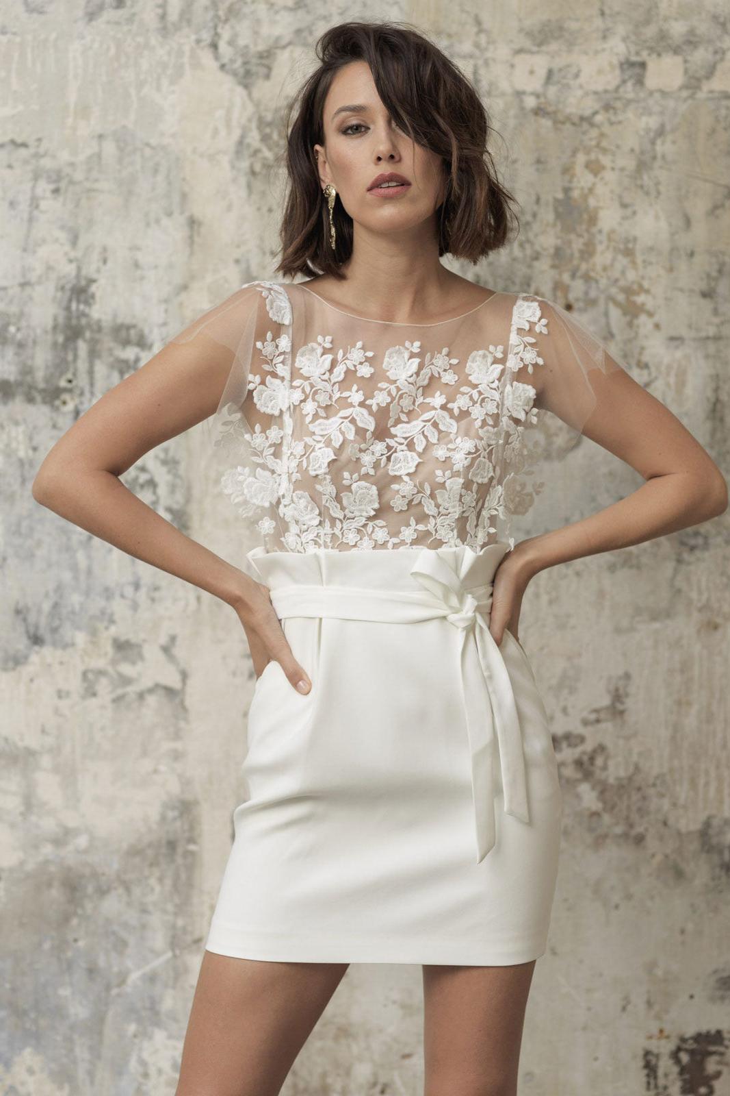 Chic Tulle Lace Backless Short Sleeveless Mermaid Prom Dresses