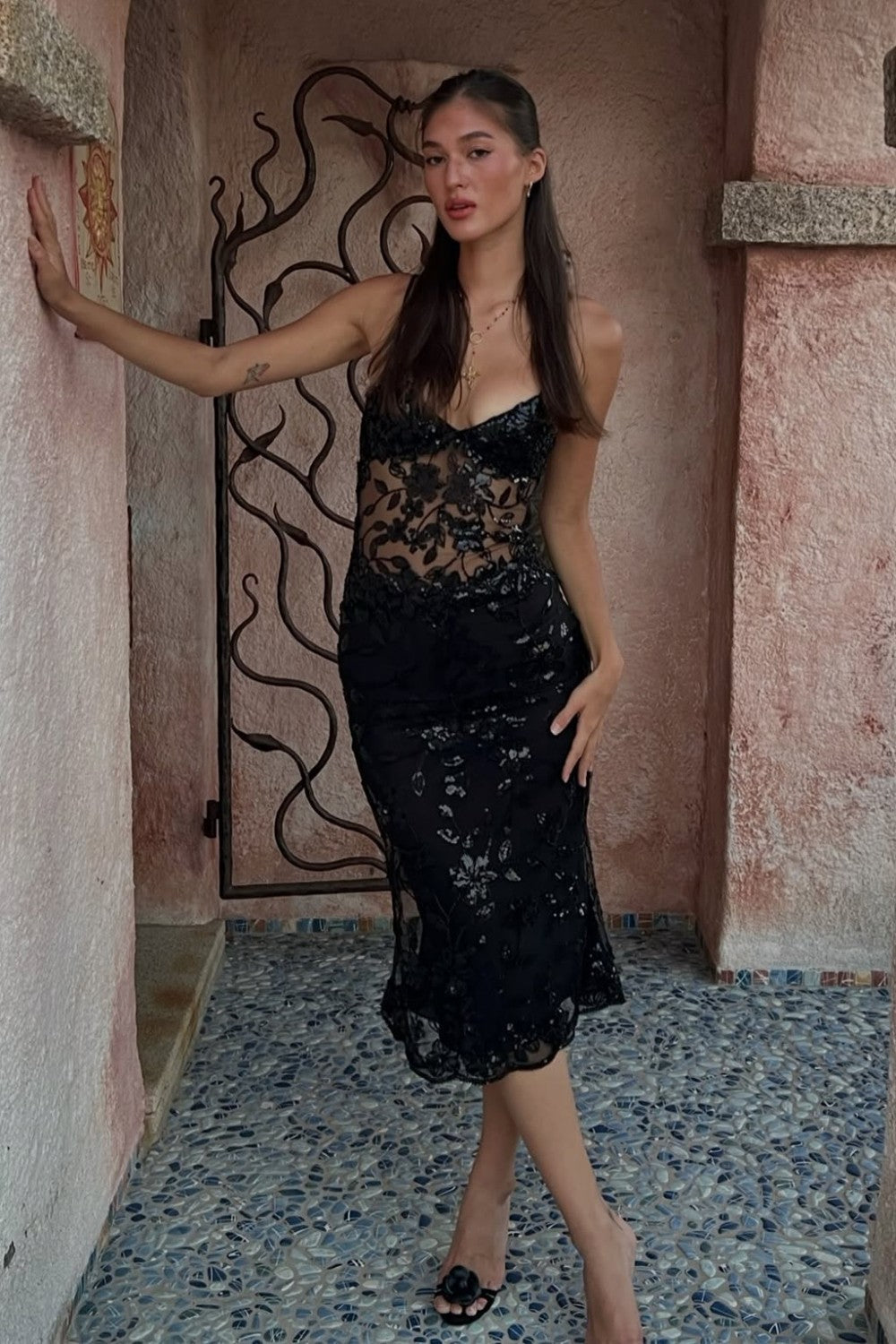 Chic Black Sheer Lace Midi Homecoming Dress with Floral Appliqu�� and Spaghetti Straps