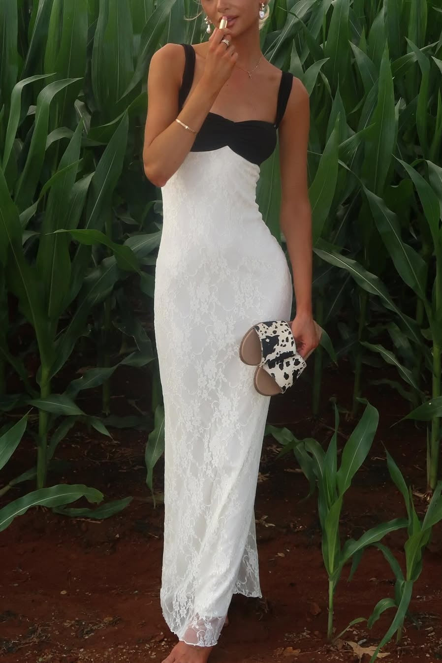 Chic Mermaid Sweetheart White and Black Lace Long Prom Dress with Ruched - View 2 | VelvetHem