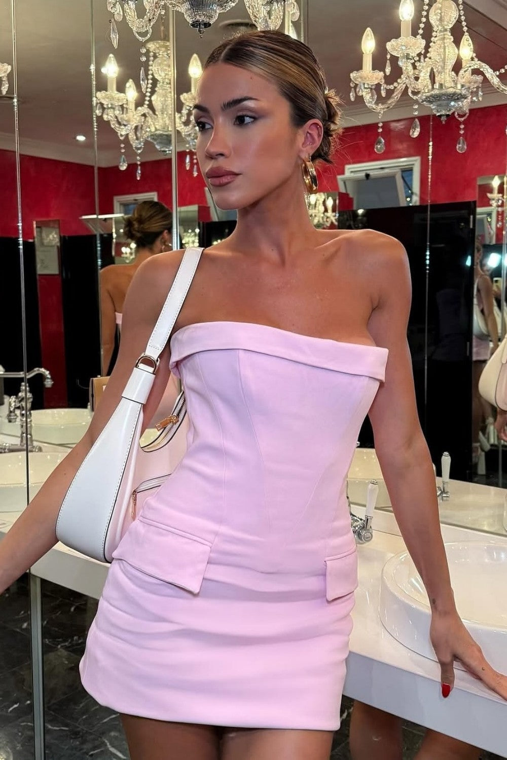Classic Light Pink Strapless Short Fitted Homecoming Dress for Teens