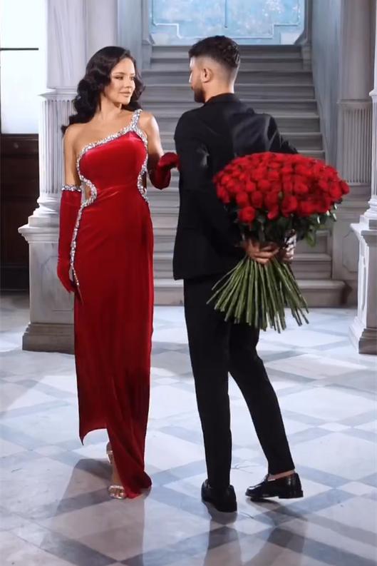 Classy Red Straps Sequins Mermaid Evening Dresses With Split