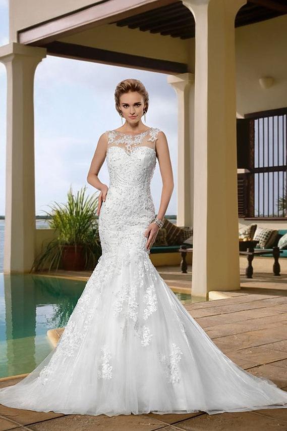 Country Plus Size Mermaid Wedding Dress Scoop Lace Regular Straps Bridal Gowns with Court Train