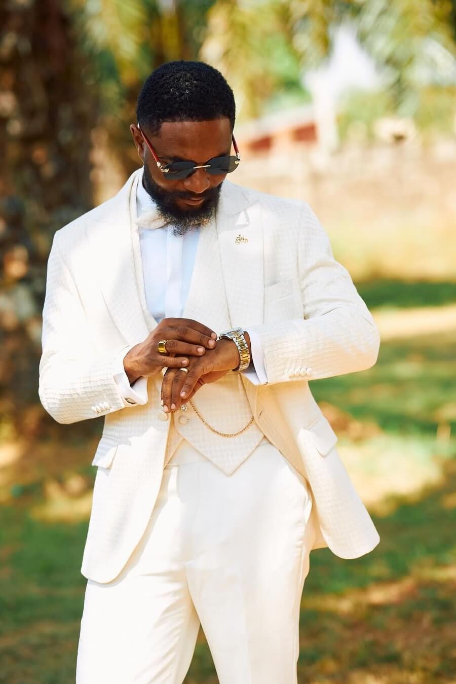 Cream White Wedding Suit Peak Lapel Stuffed Slanted Square Patterned jacquard Prom Suit