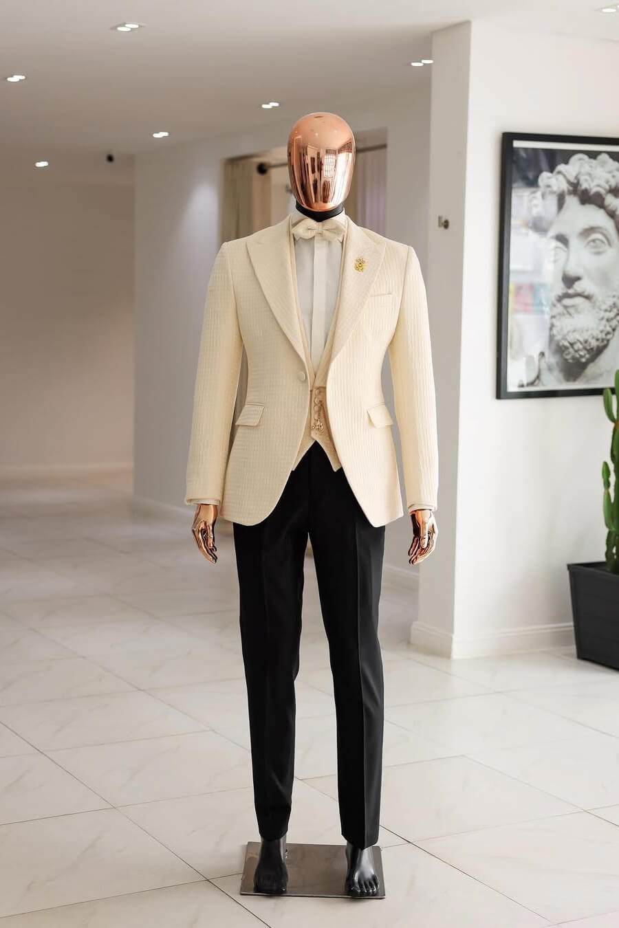 Cream White Wedding Suit Peak Lapel Stuffed Slanted Square Patterned jacquard Prom Suit