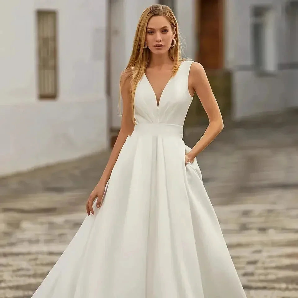 Custom Made Satin Wedding Dresses for Women Beach Boho Bride Gowns Simple Plus Size V-neck Princess Party Dress Pockates (ZD14104)