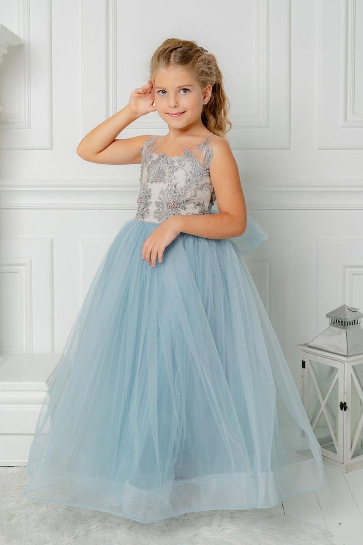 Cute Blue Sleeveless Ball Gown Flower Girls Dress With Beads