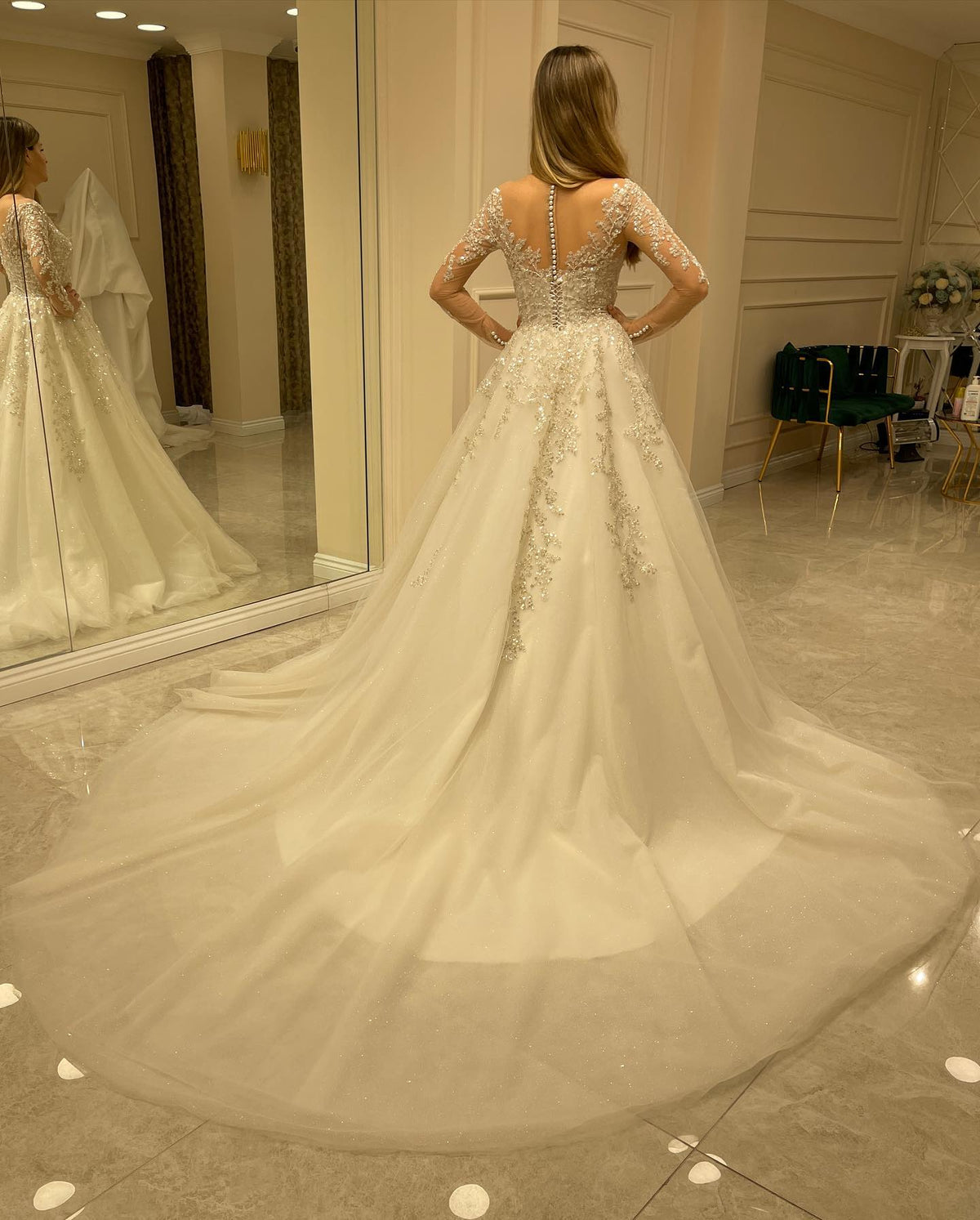 Designer A-Line Long Sleeves Wedding Dresses With Lace