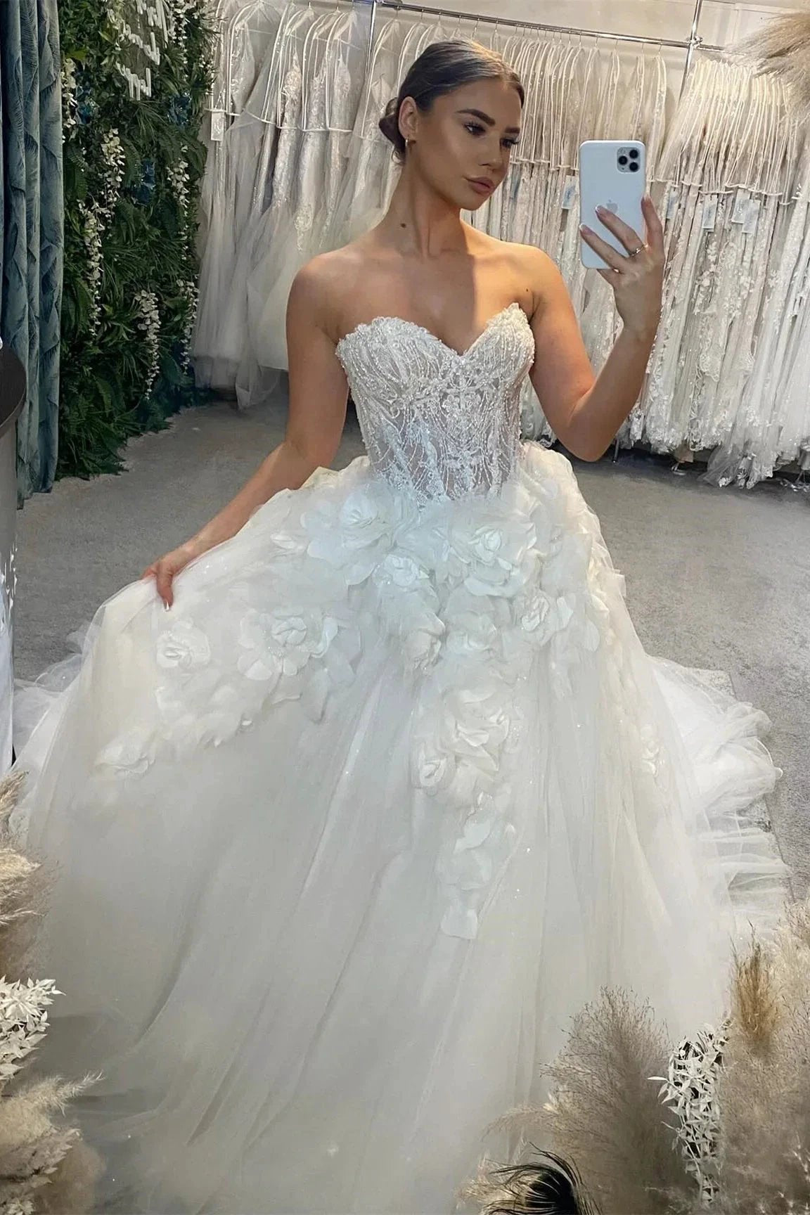 Elegant A-line Strapless Sleeveless Lace Sequined Tulle Wedding Dresses (ZD15592) - VelvetHem