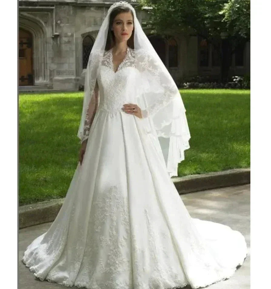 Elegant Italian white bridal dress V-neck stand-up collar lace applique long sleeve satin button Saudi Arabian trouw jurken dame (ZD14215) - VelvetHem