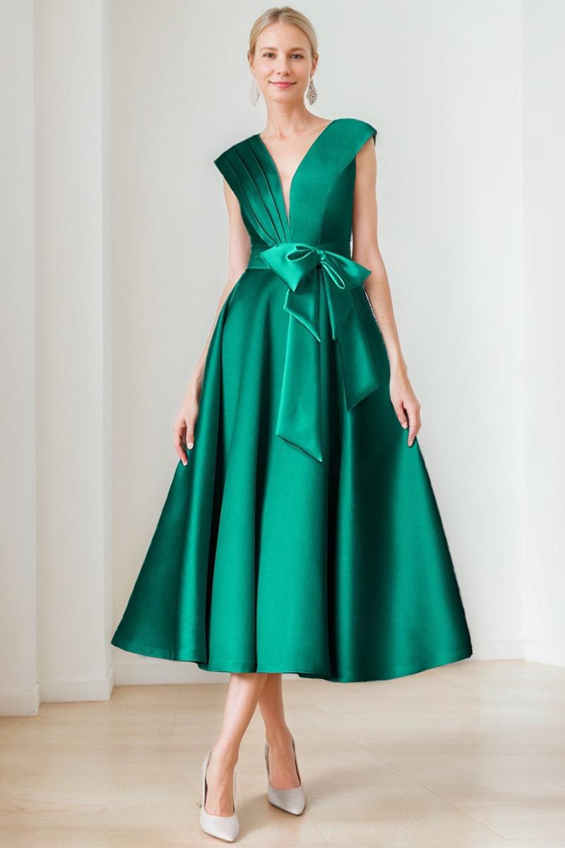 Elegant Pleated A Line V Neck Sleeveless Dress for Mothers of the Bride & Groom Featuring Bow Belt and Pocket
