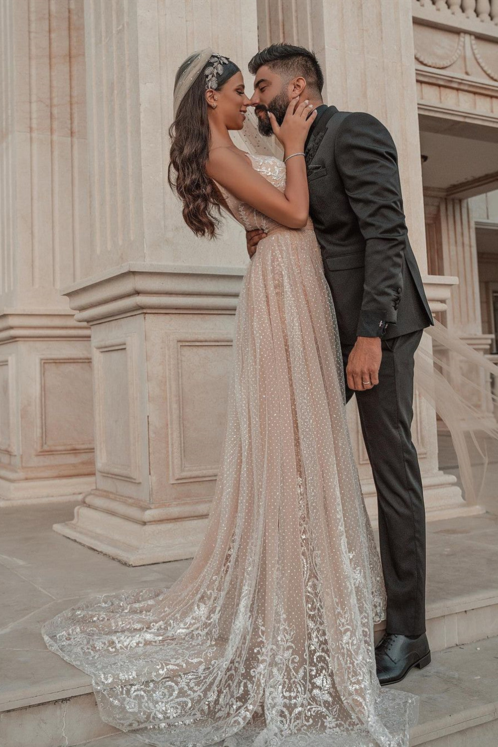 Elegant Strapless Tulle Nude Pink Sequins Beach Wedding Dresses With Detachable Skirt