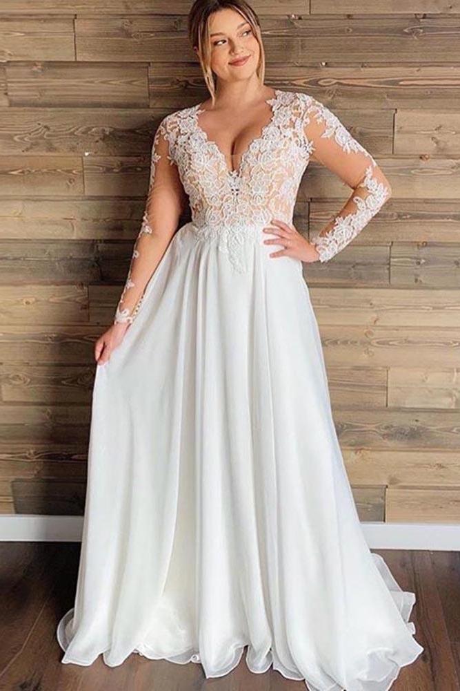 Elegant Tulle See-Through Lace Beach Wedding Dresses With Long Sleeves